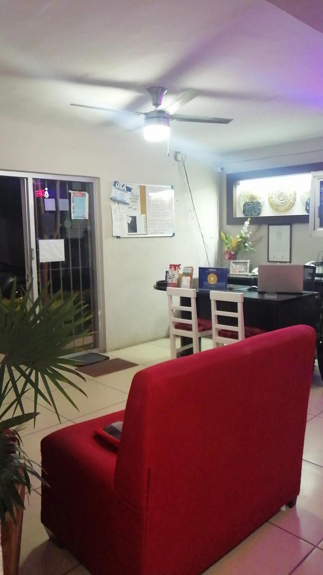 Hgen Rooms & Suites Los Mochis Bilik gambar