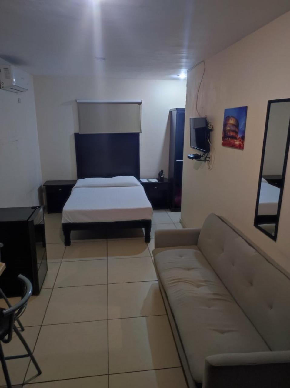 Hgen Rooms & Suites Los Mochis Luaran gambar